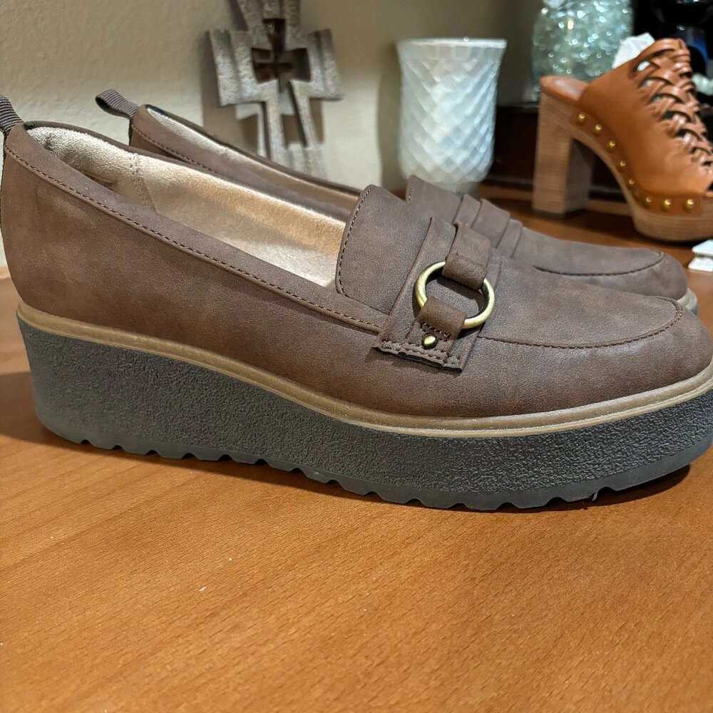 Loafer lug heel
